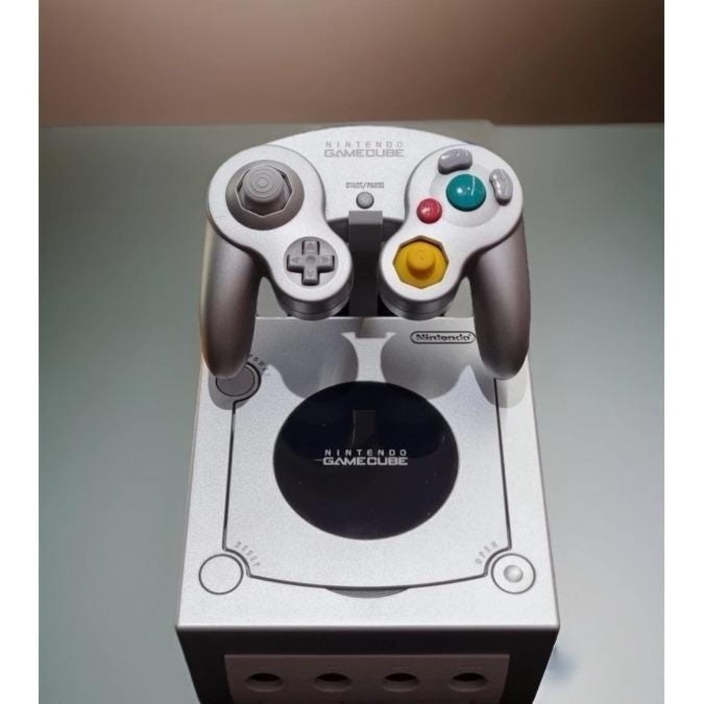 Nintendo GameCube Console and Controller Display Stand Mount Holder